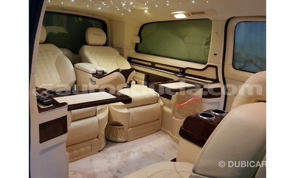 Buy Import Mercedes-Benz 250 Black Car in Import - Dubai in Anse-la-Raye Buy Import Mercedes-Benz 250 Black Car in Import - Dubai in Anse-la-Raye