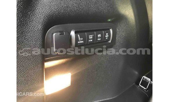 Buy Import Ford Explorer Other Car in Import - Dubai in Anse-la-Raye Buy Import Ford Explorer Other Car in Import - Dubai in Anse-la-Raye