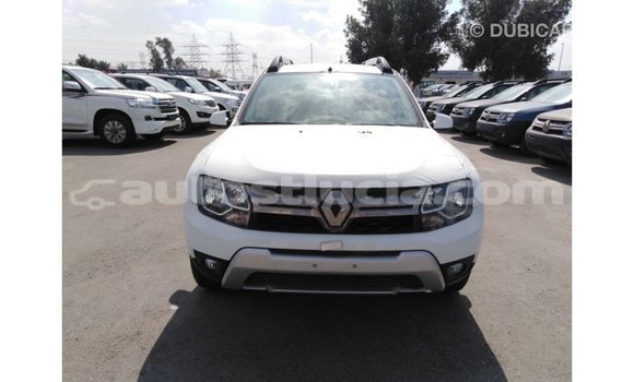 Acheter Import Voiture Renault Duster Blanc à Import - Dubai, Anse-la-Raye Acheter Import Voiture Renault Duster Blanc à Import - Dubai, Anse-la-Raye