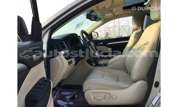 Buy Import Toyota Highlander Other Car in Import - Dubai in Anse-la-Raye Buy Import Toyota Highlander Other Car in Import - Dubai in Anse-la-Raye