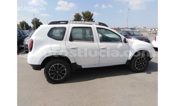 Acheter Import Voiture Renault Duster Blanc à Import - Dubai, Anse-la-Raye Acheter Import Voiture Renault Duster Blanc à Import - Dubai, Anse-la-Raye