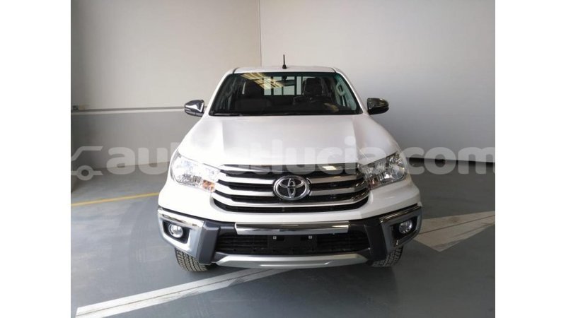Big with watermark toyota hilux anse la raye import dubai 1379