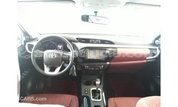 Buy Import Toyota Hilux White Car in Import - Dubai in Anse-la-Raye Buy Import Toyota Hilux White Car in Import - Dubai in Anse-la-Raye
