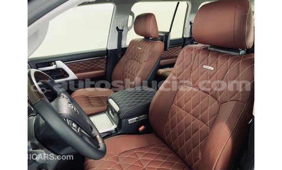 Buy Import Toyota Land Cruiser Black Car in Import - Dubai in Anse-la-Raye Buy Import Toyota Land Cruiser Black Car in Import - Dubai in Anse-la-Raye