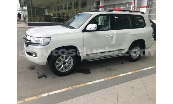 Buy Import Toyota Land Cruiser White Car in Import - Dubai in Anse-la-Raye Buy Import Toyota Land Cruiser White Car in Import - Dubai in Anse-la-Raye