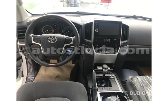 Buy Import Toyota Land Cruiser White Car in Import - Dubai in Anse-la-Raye Buy Import Toyota Land Cruiser White Car in Import - Dubai in Anse-la-Raye