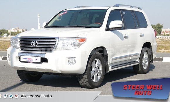 Buy Import Toyota Land Cruiser White Car in Import - Dubai in Anse-la-Raye Buy Import Toyota Land Cruiser White Car in Import - Dubai in Anse-la-Raye