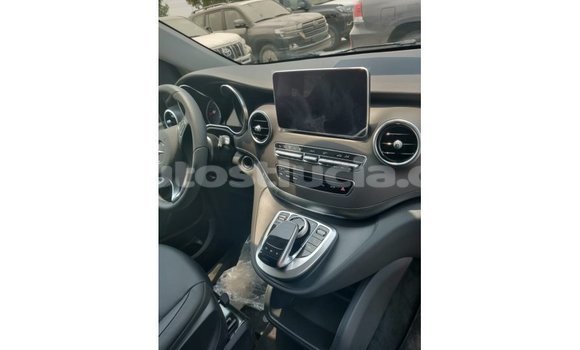 Buy Import Mercedes-Benz 250 Black Car in Import - Dubai in Anse-la-Raye Buy Import Mercedes-Benz 250 Black Car in Import - Dubai in Anse-la-Raye