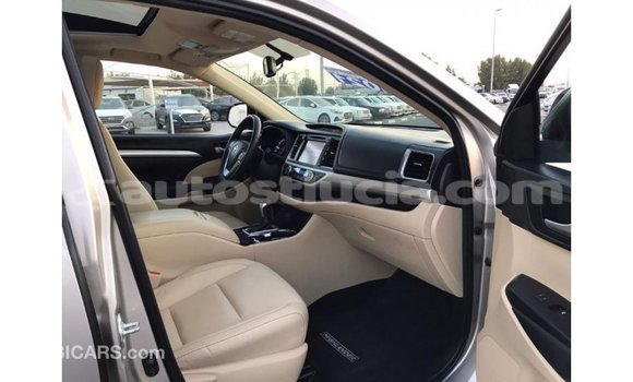 Buy Import Toyota Highlander Other Car in Import - Dubai in Anse-la-Raye Buy Import Toyota Highlander Other Car in Import - Dubai in Anse-la-Raye