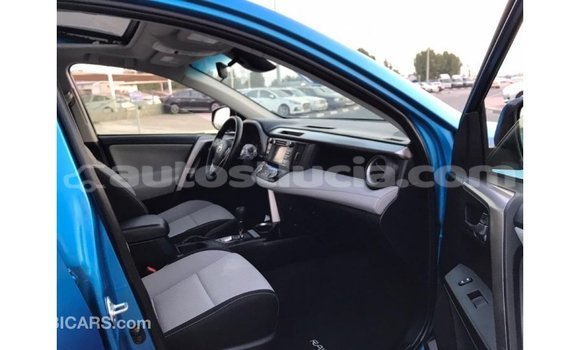 Buy Import Toyota HiAce Blue Truck in Import - Dubai in Anse-la-Raye Buy Import Toyota HiAce Blue Truck in Import - Dubai in Anse-la-Raye