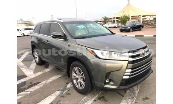 Buy Import Toyota Highlander Other Car in Import - Dubai in Anse-la-Raye Buy Import Toyota Highlander Other Car in Import - Dubai in Anse-la-Raye