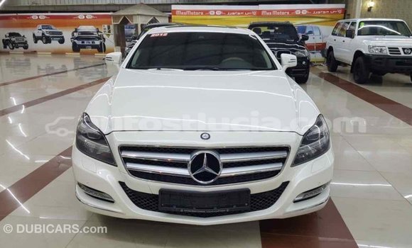 Buy Import Mercedes-Benz 190 (W201) White Car in Import - Dubai in Anse-la-Raye Buy Import Mercedes-Benz 190 (W201) White Car in Import - Dubai in Anse-la-Raye