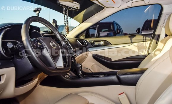Buy Import Nissan Maxima White Car in Import - Dubai in Anse-la-Raye Buy Import Nissan Maxima White Car in Import - Dubai in Anse-la-Raye