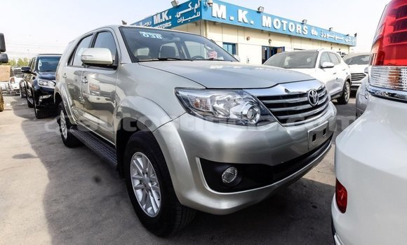 Buy Import Toyota Fortuner Other Car in Import - Dubai in Anse-la-Raye Buy Import Toyota Fortuner Other Car in Import - Dubai in Anse-la-Raye