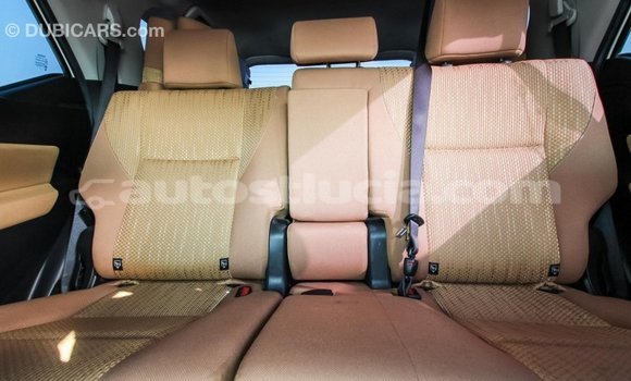 Acheter Import Voiture Toyota Fortuner Blanc à Import - Dubai, Anse-la-Raye Acheter Import Voiture Toyota Fortuner Blanc à Import - Dubai, Anse-la-Raye