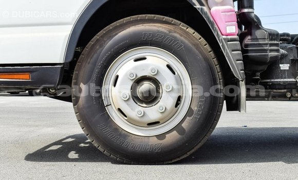 Buy Import Mitsubishi L400 White Truck in Import - Dubai in Anse-la-Raye