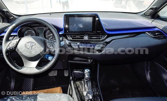 Acheter Import Voiture Toyota C-HR Autre à Import - Dubai, Anse-la-Raye Acheter Import Voiture Toyota C-HR Autre à Import - Dubai, Anse-la-Raye