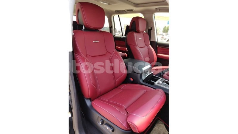 Big with watermark toyota land cruiser anse la raye import dubai 1486