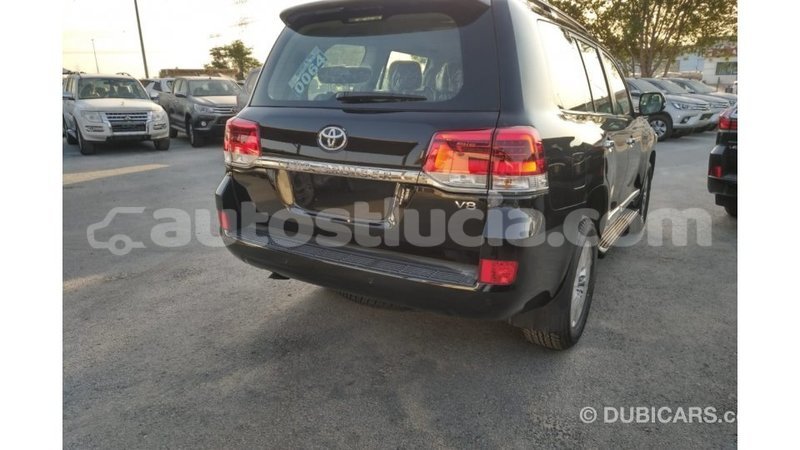Big with watermark toyota land cruiser anse la raye import dubai 1489