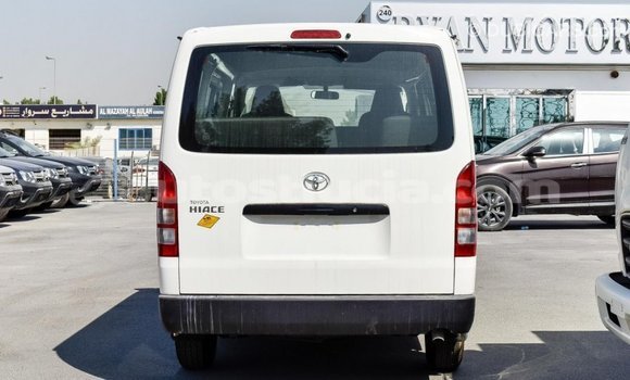 Buy Import Toyota Hiace White Car in Import - Dubai in Anse-la-Raye Buy Import Toyota Hiace White Car in Import - Dubai in Anse-la-Raye