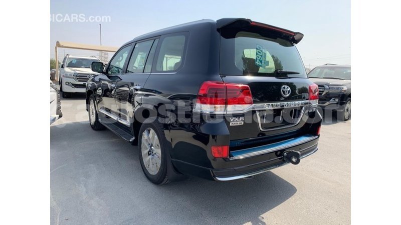 Big with watermark toyota land cruiser anse la raye import dubai 1502