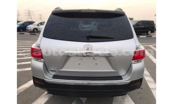 Buy Import Toyota Highlander Other Car in Import - Dubai in Anse-la-Raye Buy Import Toyota Highlander Other Car in Import - Dubai in Anse-la-Raye