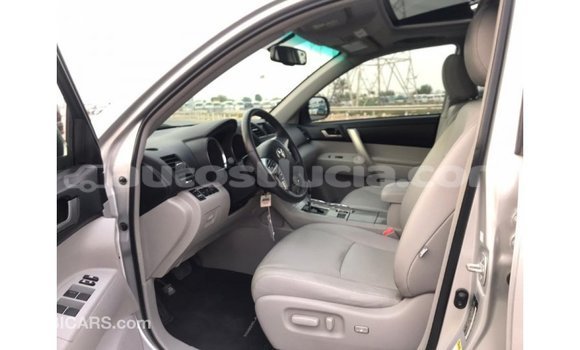 Buy Import Toyota Highlander Other Car in Import - Dubai in Anse-la-Raye Buy Import Toyota Highlander Other Car in Import - Dubai in Anse-la-Raye