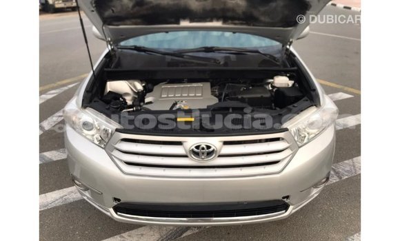 Buy Import Toyota Highlander Other Car in Import - Dubai in Anse-la-Raye Buy Import Toyota Highlander Other Car in Import - Dubai in Anse-la-Raye