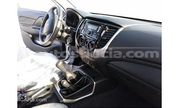 Buy Import Mitsubishi L200 White Car in Import - Dubai in Anse-la-Raye Buy Import Mitsubishi L200 White Car in Import - Dubai in Anse-la-Raye