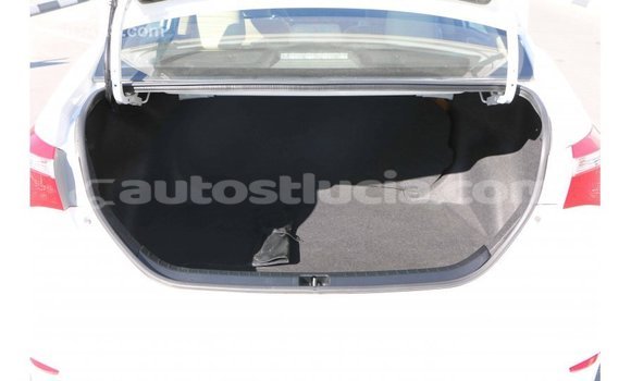 Acheter Import Voiture Toyota Corolla Blanc à Import - Dubai, Anse-la-Raye Acheter Import Voiture Toyota Corolla Blanc à Import - Dubai, Anse-la-Raye