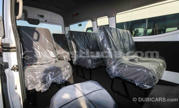 Acheter Import Utilitaire Nissan Evalia Blanc à Import - Dubai, Anse-la-Raye Acheter Import Utilitaire Nissan Evalia Blanc à Import - Dubai, Anse-la-Raye