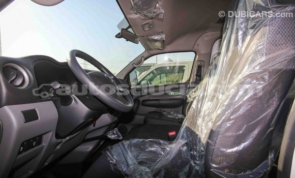 Acheter Import Utilitaire Nissan Evalia Blanc à Import - Dubai, Anse-la-Raye Acheter Import Utilitaire Nissan Evalia Blanc à Import - Dubai, Anse-la-Raye