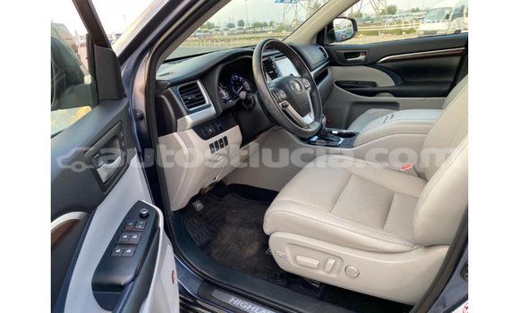 Buy Import Toyota Highlander Blue Car in Import - Dubai in Anse-la-Raye Buy Import Toyota Highlander Blue Car in Import - Dubai in Anse-la-Raye