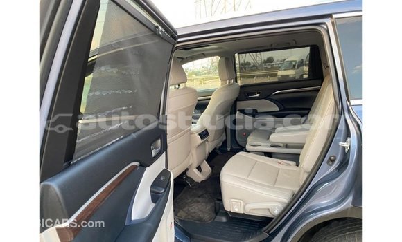 Buy Import Toyota Highlander Blue Car in Import - Dubai in Anse-la-Raye Buy Import Toyota Highlander Blue Car in Import - Dubai in Anse-la-Raye