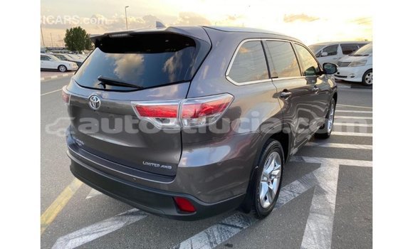 Buy Import Toyota Highlander Other Car in Import - Dubai in Anse-la-Raye Buy Import Toyota Highlander Other Car in Import - Dubai in Anse-la-Raye