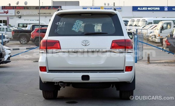 Buy Import Toyota Land Cruiser White Car in Import - Dubai in Anse-la-Raye Buy Import Toyota Land Cruiser White Car in Import - Dubai in Anse-la-Raye