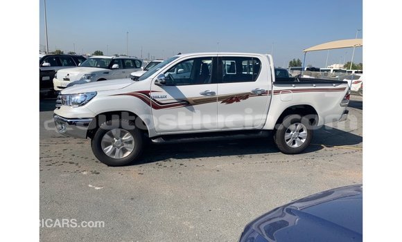 Buy Import Toyota Hilux White Car in Import - Dubai in Anse-la-Raye Buy Import Toyota Hilux White Car in Import - Dubai in Anse-la-Raye