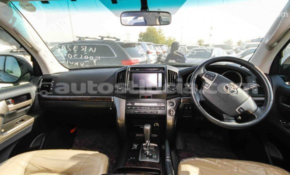 Buy Import Toyota Land Cruiser Black Car in Import - Dubai in Anse-la-Raye Buy Import Toyota Land Cruiser Black Car in Import - Dubai in Anse-la-Raye