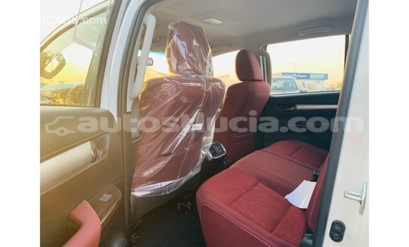 Buy Import Toyota Hilux White Car in Import - Dubai in Anse-la-Raye Buy Import Toyota Hilux White Car in Import - Dubai in Anse-la-Raye
