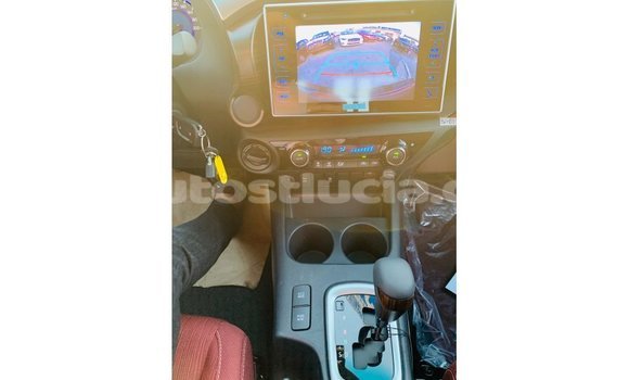 Buy Import Toyota Hilux White Car in Import - Dubai in Anse-la-Raye Buy Import Toyota Hilux White Car in Import - Dubai in Anse-la-Raye