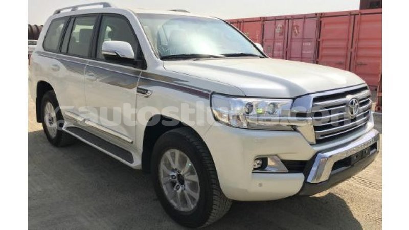 Big with watermark toyota land cruiser anse la raye import dubai 1564