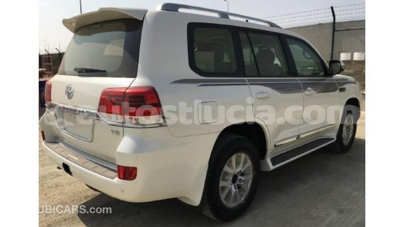 Big with watermark toyota land cruiser anse la raye import dubai 1564