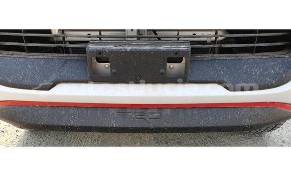 Buy Import Toyota Hilux White Car in Import - Dubai in Anse-la-Raye Buy Import Toyota Hilux White Car in Import - Dubai in Anse-la-Raye