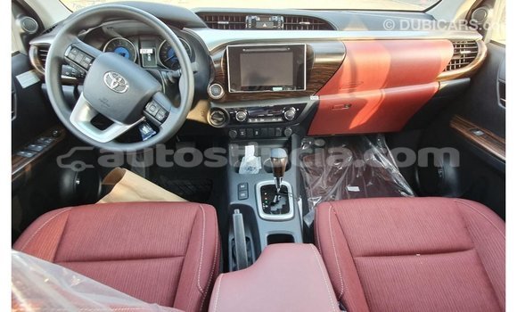Buy Import Toyota Hilux White Car in Import - Dubai in Anse-la-Raye Buy Import Toyota Hilux White Car in Import - Dubai in Anse-la-Raye