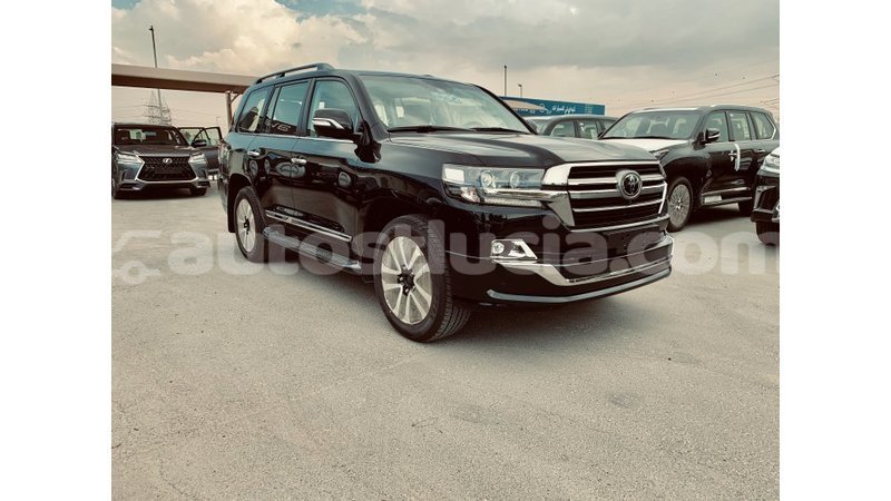 Big with watermark toyota land cruiser anse la raye import dubai 1576