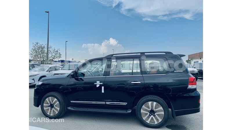 Big with watermark toyota land cruiser anse la raye import dubai 1576