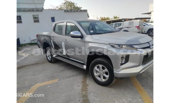 Acheter Import Voiture Mitsubishi L200 Autre à Import - Dubai, Anse-la-Raye Acheter Import Voiture Mitsubishi L200 Autre à Import - Dubai, Anse-la-Raye