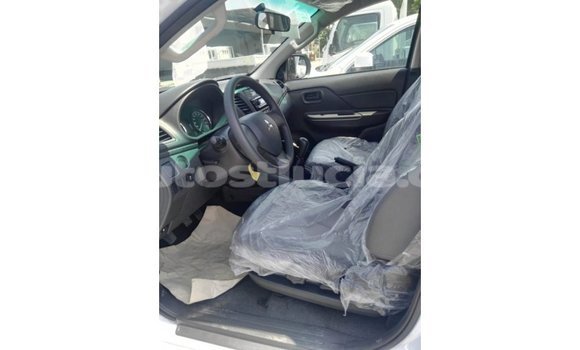 Acheter Import Voiture Mitsubishi L200 Autre à Import - Dubai, Anse-la-Raye Acheter Import Voiture Mitsubishi L200 Autre à Import - Dubai, Anse-la-Raye