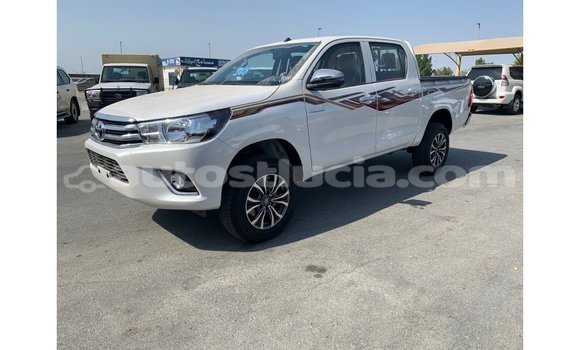 Buy Import Toyota Hilux White Car in Import - Dubai in Anse-la-Raye Buy Import Toyota Hilux White Car in Import - Dubai in Anse-la-Raye