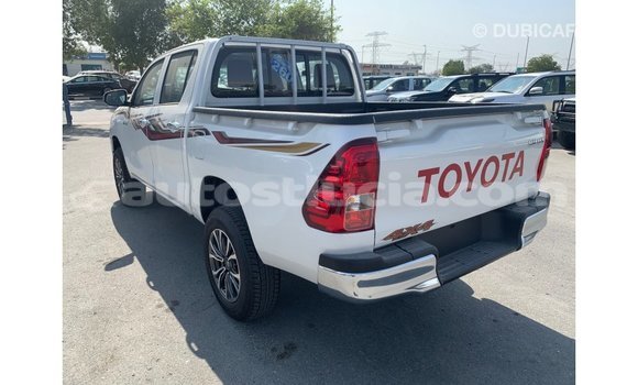 Buy Import Toyota Hilux White Car in Import - Dubai in Anse-la-Raye Buy Import Toyota Hilux White Car in Import - Dubai in Anse-la-Raye